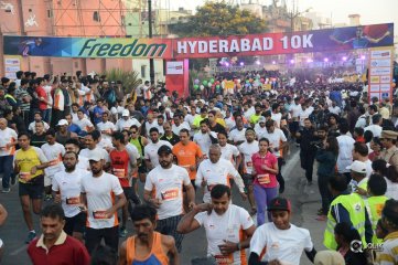 Celebs At 10k Run